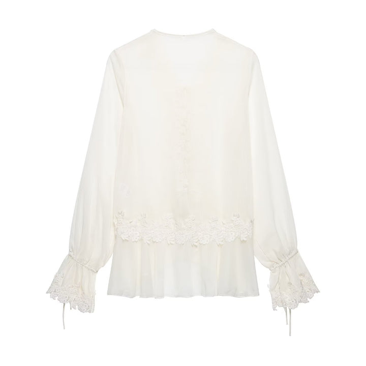 Damen Romantische Chiffonbluse mit Spitzenbesatz, V‑Ausschnitt und Volantstufen Drune