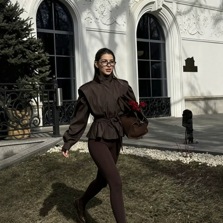 Damen Taillierte Kurzjacke mit Bindegürtel und Volant-Saum Drune