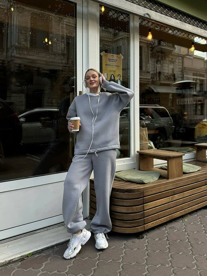 Damen Oversize-Sweatshirt und High-Waist Lounge-Jogginghose Set aus brushed Baumwollmix Drune
