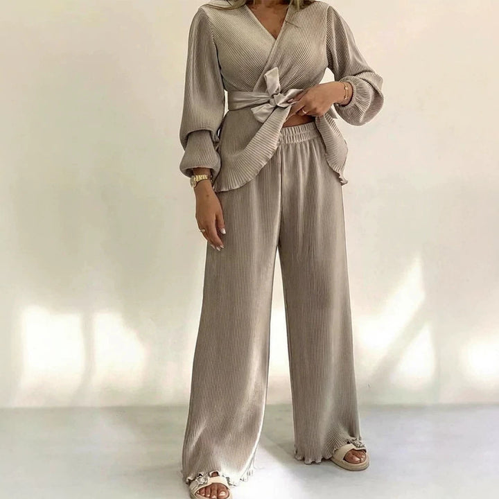 Damen Eleganter Plissee-Zweiteiler mit Wickelshirt, Taillengürtel und weitem Bein Drune
