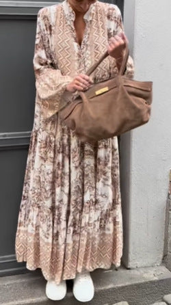 Damen nan Stufenmaxikleid mit Ethno-Bordüre, Stehkragen und weiten Glockenärmeln Drune