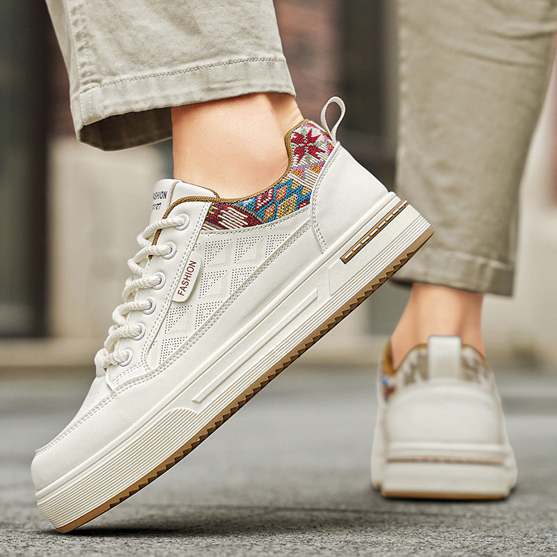 Damen Plateau-Sneaker mit Zierstickerei und gepolsterter Komfortsohle Drune