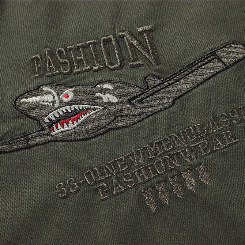 Herren nan militärisch inspirierte Bomberjacke mit gestickten Patches, Ärmel-Tasche und elastischen Rippbündchen Drune