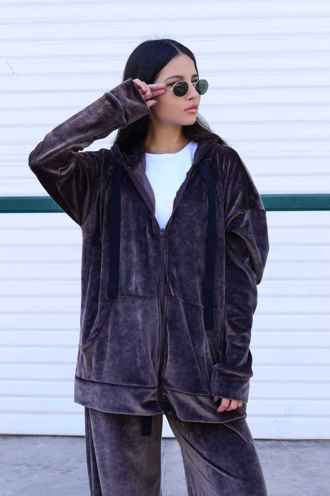 Damen gemütlicher Kapuzenpullover im urbanen Stil mit praktischen Taschen und weichem Material Drune