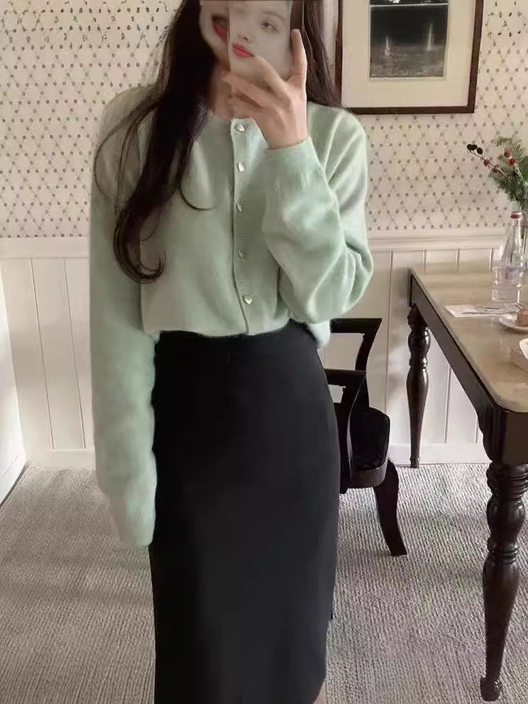 Damen Feinstrickjacke mit dekorativen Knöpfen und schickem Schnitt Drune