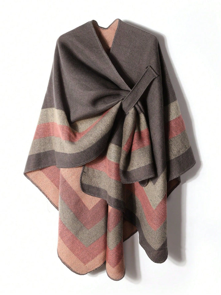Damen Wolloptik-Poncho mit asymmetrischen Blockstreifen und Zierstichkante Drune