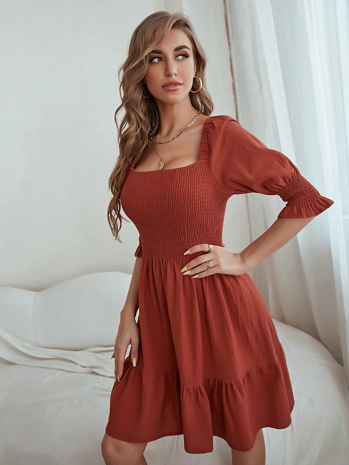 Damen Kurzarmkleid mit geraffter Taille und voluminösem Rock Drune