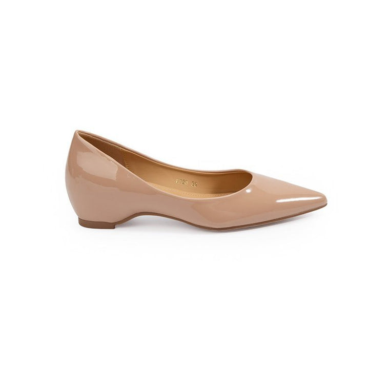 Damen Minimalistische spitze Ballerina‑Pumps mit kleinem Keilabsatz und ergonomischem Fußbett Drune