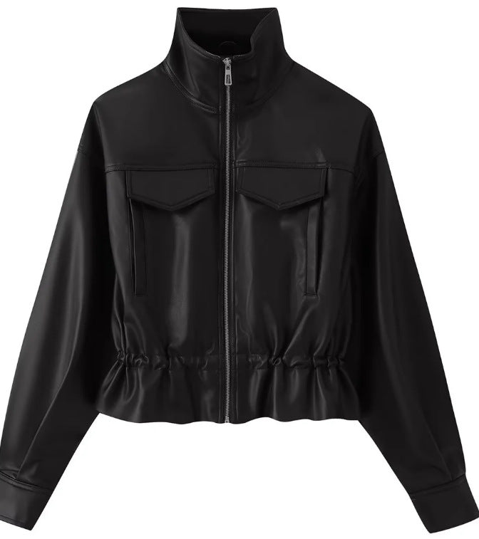 Damen Kurz geschnittener Kunstleder-Blouson mit hohem Stehkragen, Brustpatten und Tunnelzug Drune