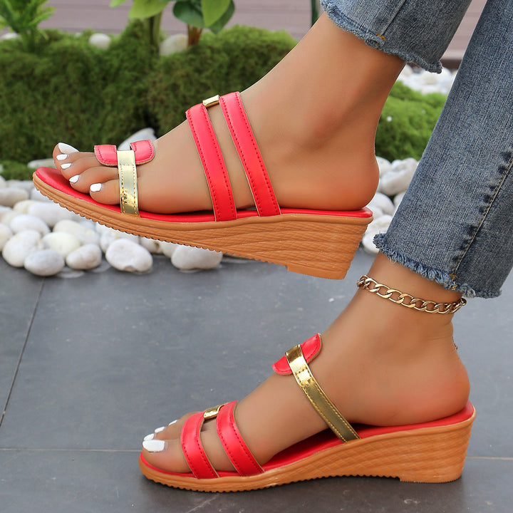 Damen nan Keilabsatzsandalen mit verstellbaren Riemen und Metallapplikationen Drune