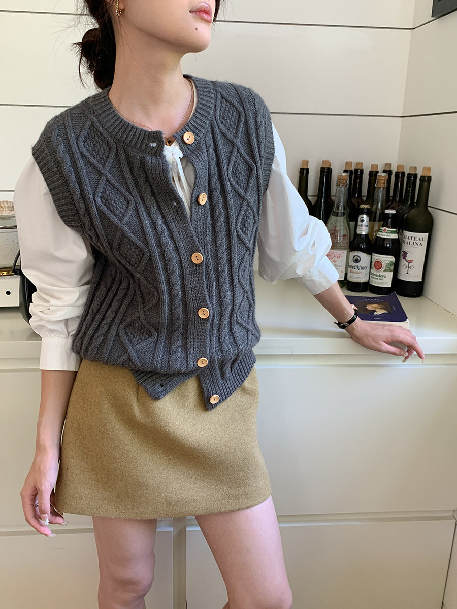Damen Strickweste mit dekorativen Knopfdetails Drune