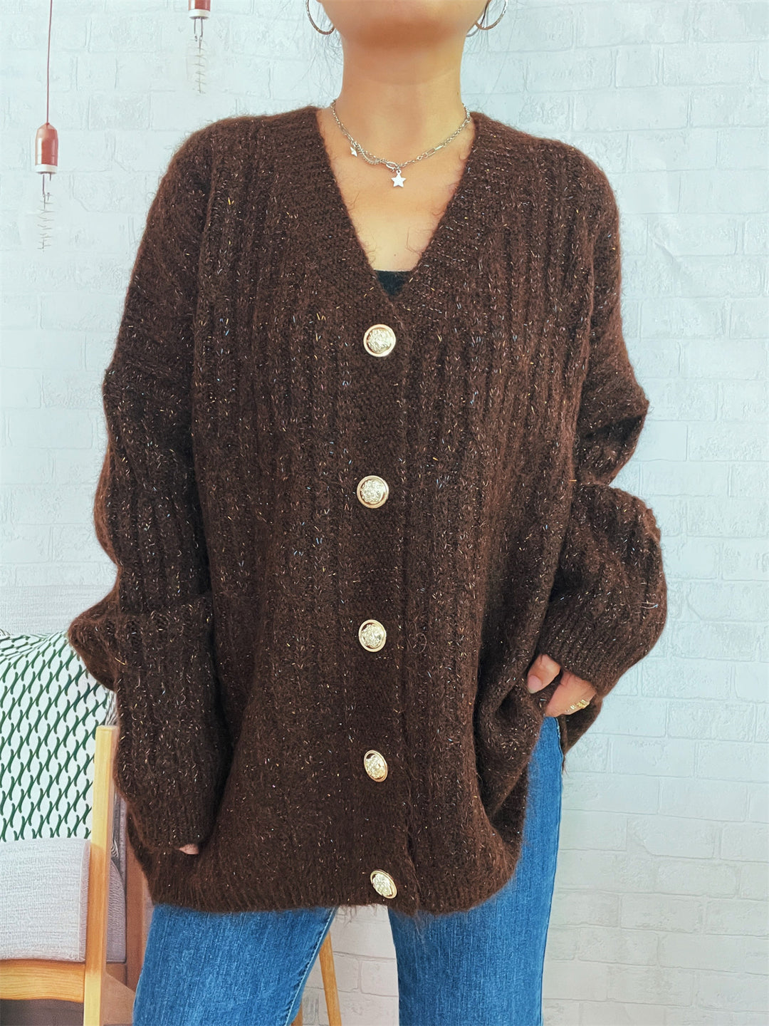 Damen Oversized Strickjacke mit goldenen Knopfdetails und weichem Material Drune