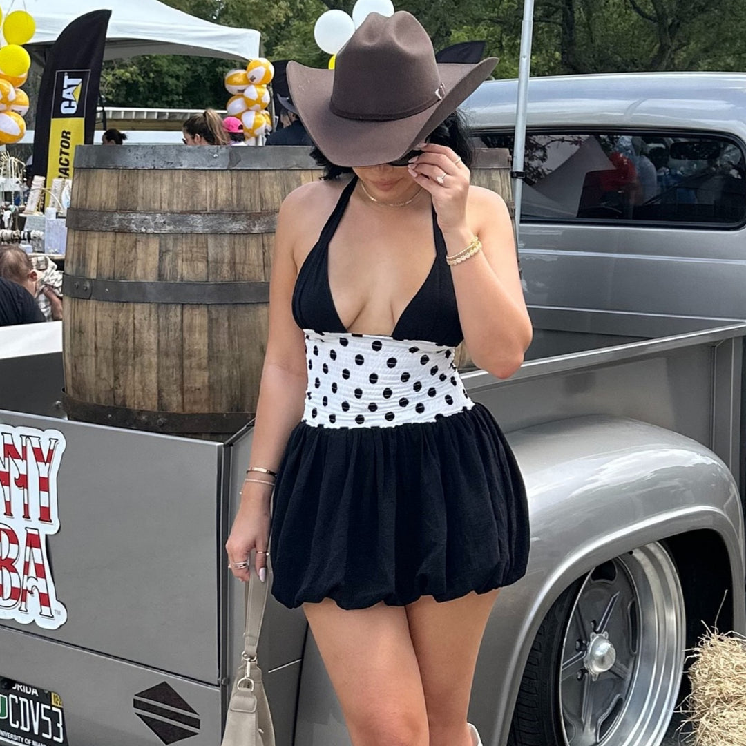 Damen modisches Sommerkleid mit tiefem V-Ausschnitt und luftiger Rockpartie Drune