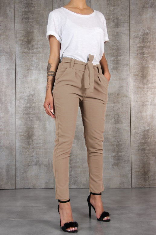 Damen nan taillierte Paperbag-Hose mit Bindegürtel und schmalem Bein Drune
