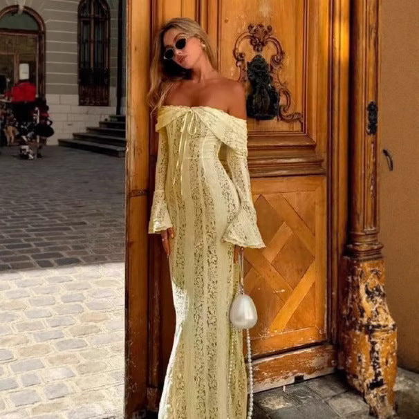 Damen 300+ Maxikleid aus Spitze mit Carmen‑Ausschnitt, ausgestellten Glockenärmeln und figurumspielender Silhouette Drune
