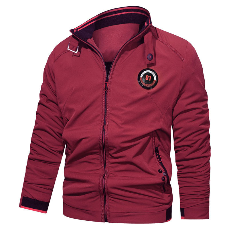Herren Casual Zip‑Sweatjacke mit Stehkragen, Reißverschlusstaschen und Badge‑Detail Drune