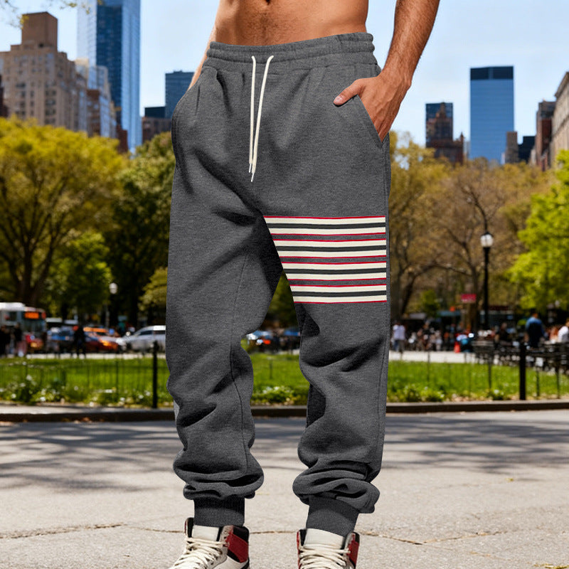 Herren Relaxed-Fit Jogginghose mit seitlicher Streifenapplikation, Kordelzug & gerippten Bündchen Drune