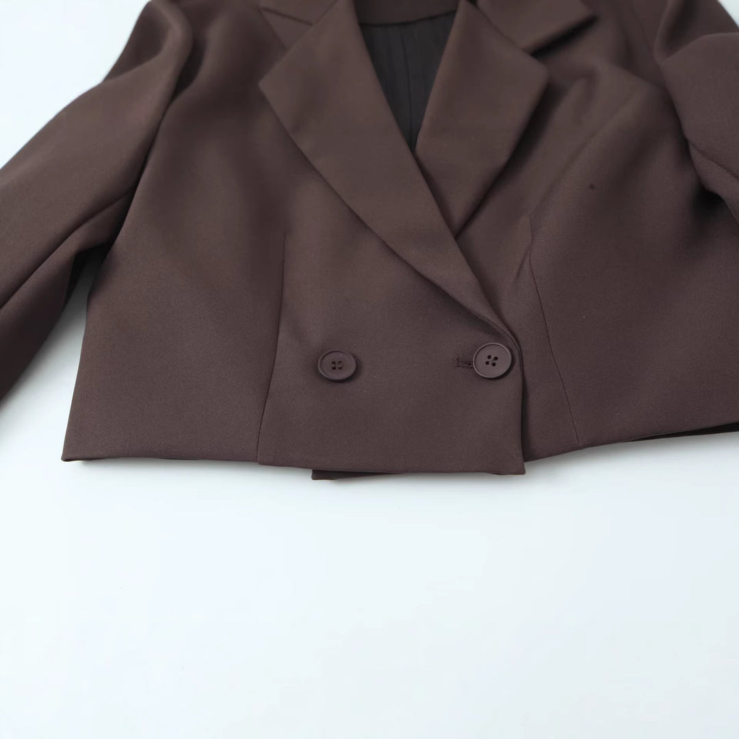 Damen Cropped-Blazer mit Doppelknopf, tailliertem Schnitt und schmalem Revers Drune