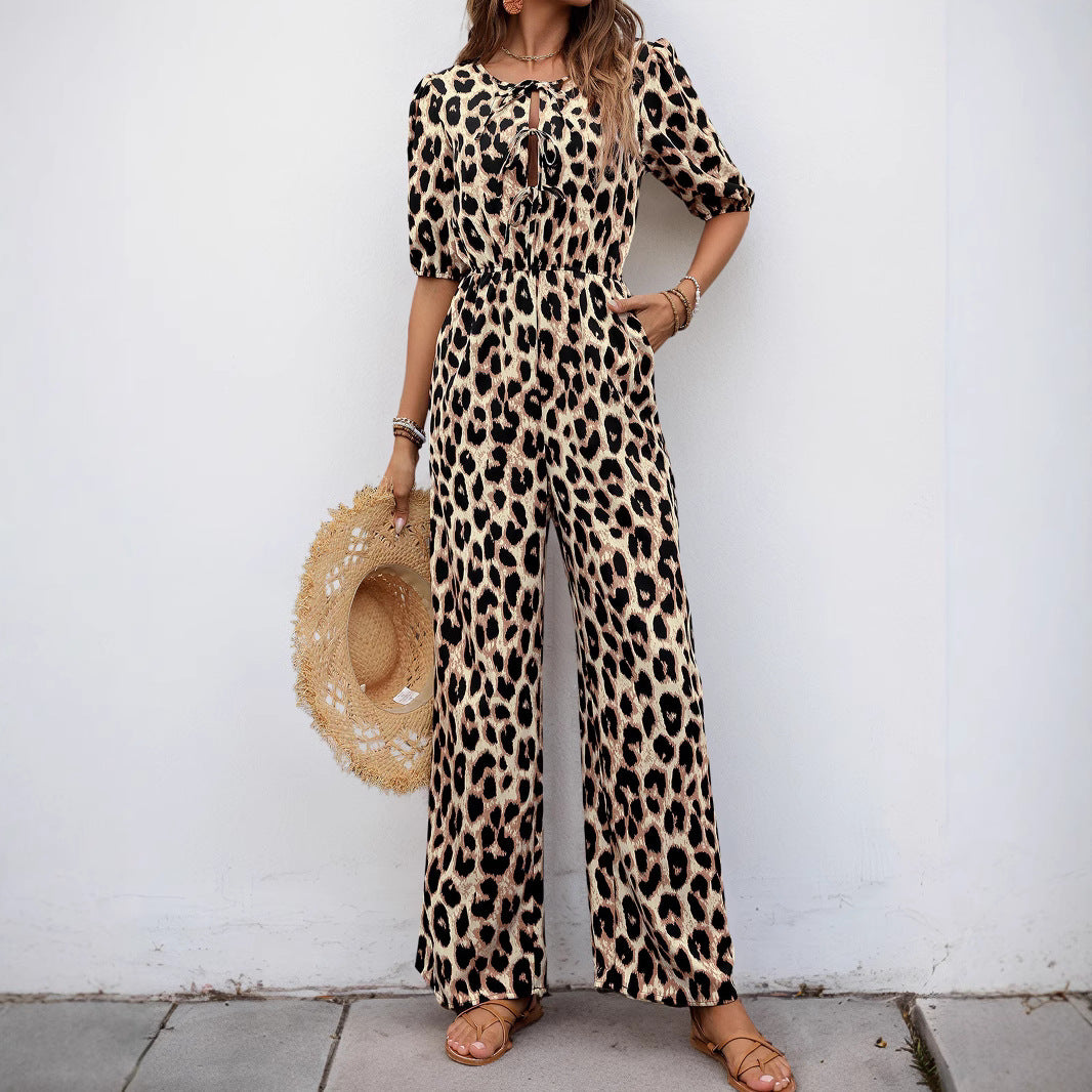 Damen Jumpsuit mit elegantem Wickelausschnitt und modischem Leopardenmuster Drune