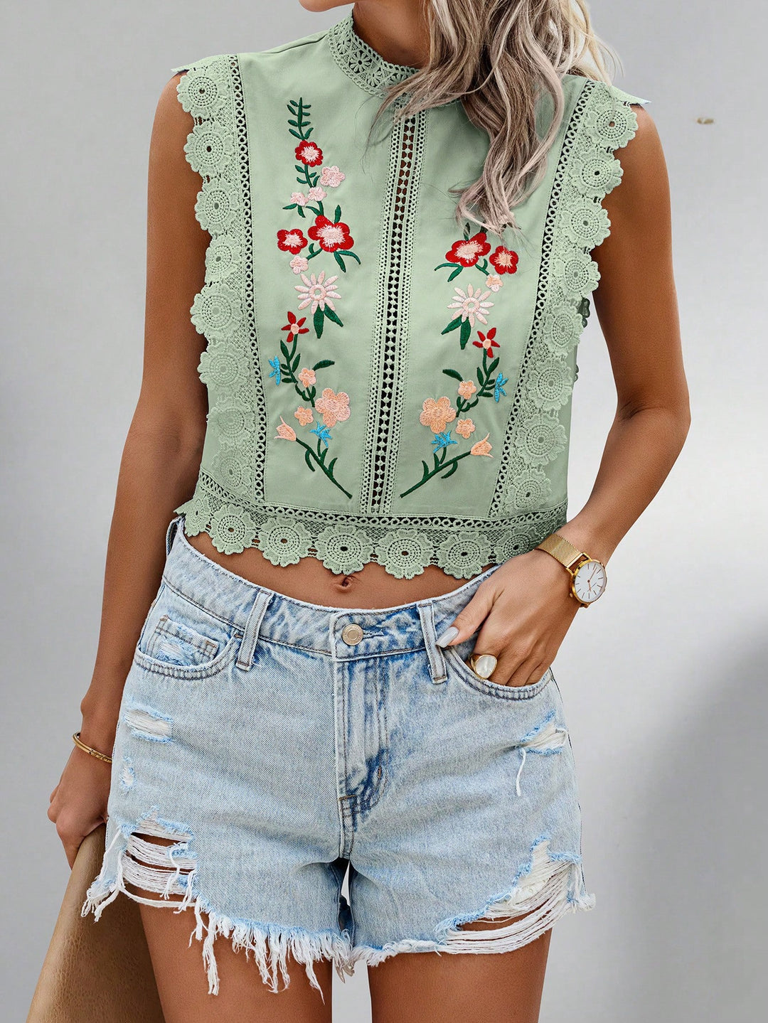 Damen Besticktes Spitzen-Cropped-Top mit Stehkragen und Häkelkanten Drune