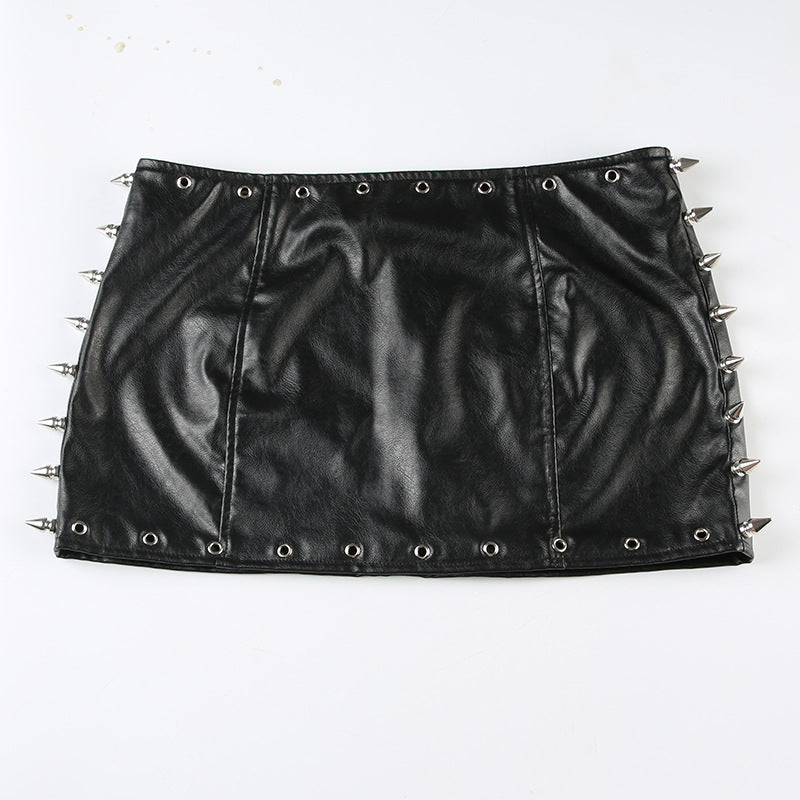 Damen Minirock aus Kunstleder mit Rüschendetails und schickem Gürtel Drune