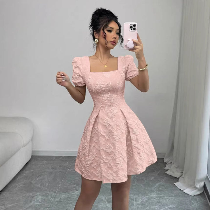 Damen Minikleid mit strukturiertem Blumendesign und Puffärmeln Drune