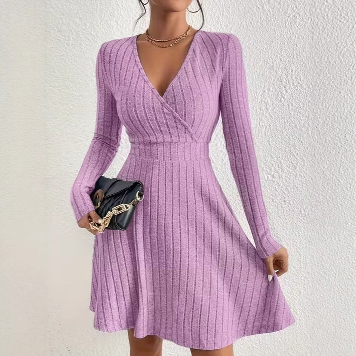 Damen Strickkleid mit Wickel-V-Ausschnitt, taillierter Bund und ausgestelltem A-Linien-Rock Drune