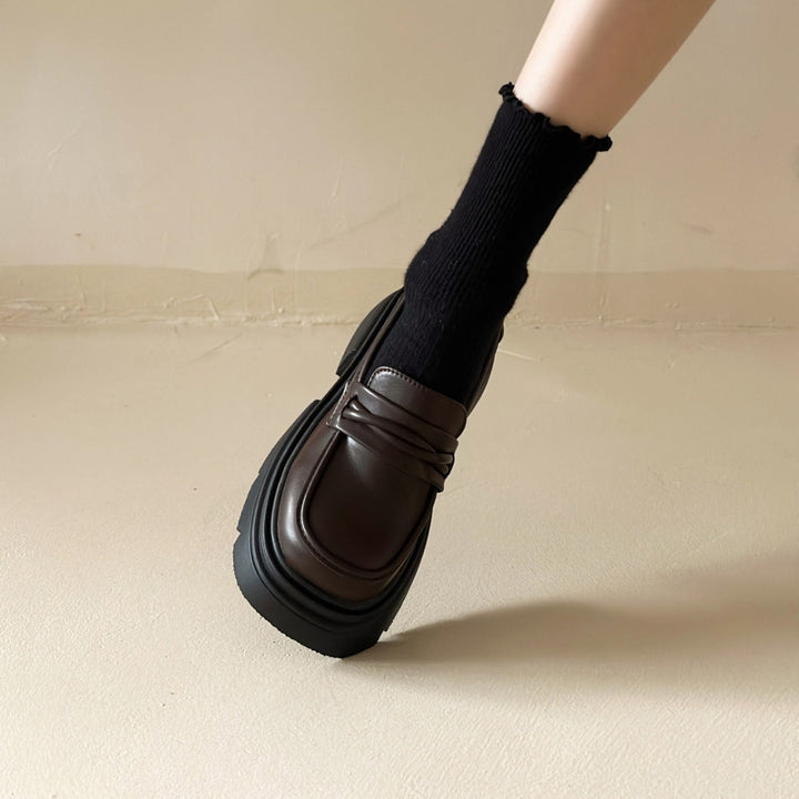 Damen Modische Loafers mit glänzender Oberfläche und robustem Plateau Drune