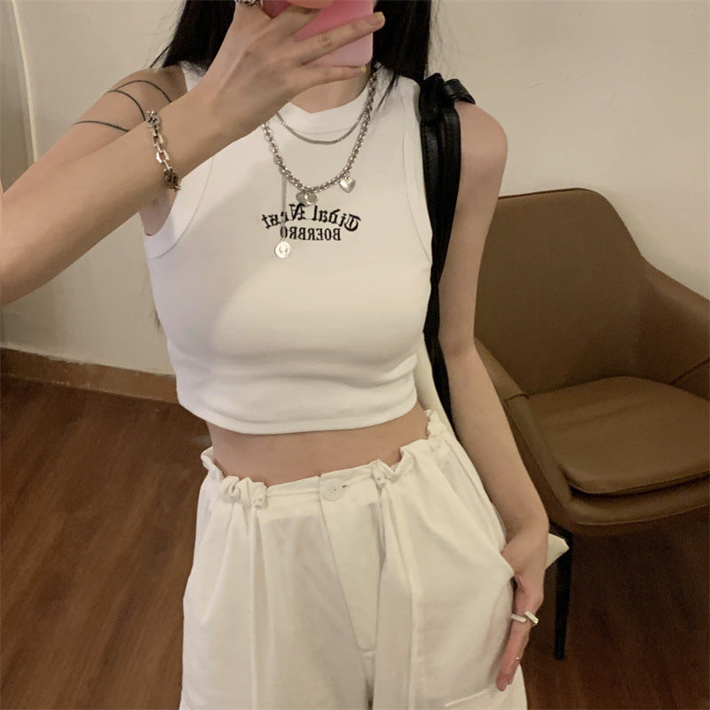 Damen-Crop-Top mit hohem Kragen und dezentem Schriftzug Drune