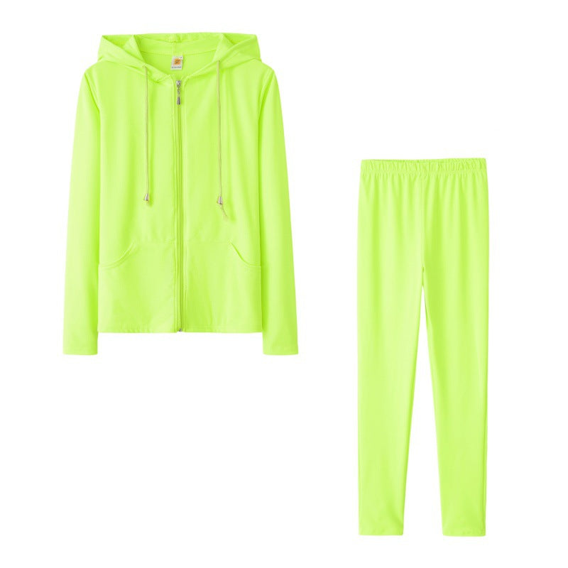 Damen sportliches Zweiteiler-Set mit Kapuzenjacke und enganliegenden Hosen Drune