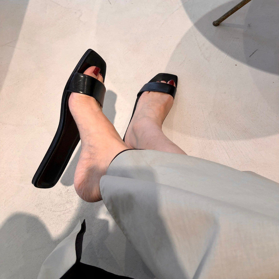 Damen elegante Badesandalen mit breitem Riemendesign und weicher Sohle Drune