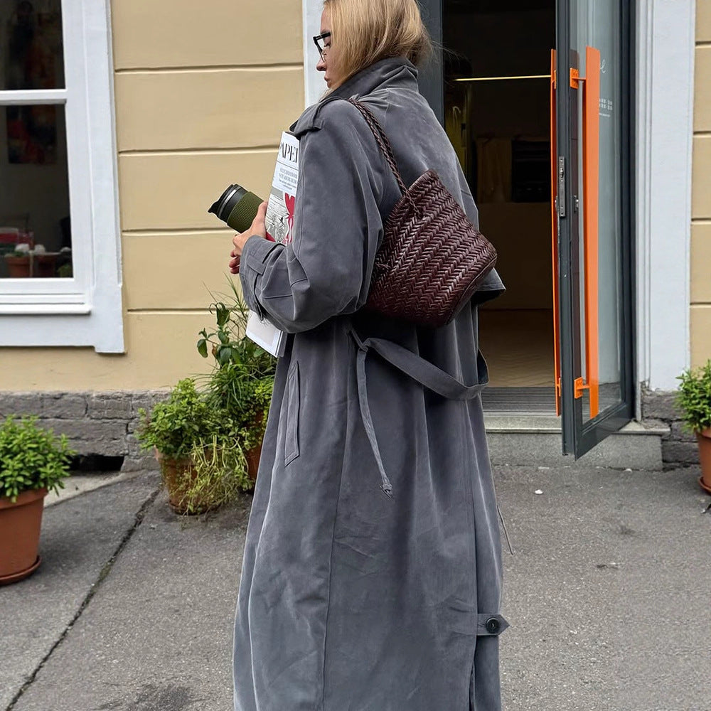 Damen Maxilanger Oversize-Trenchcoat aus softem Velours mit Schulterpatten und doppelreihiger Knopfleiste Drune
