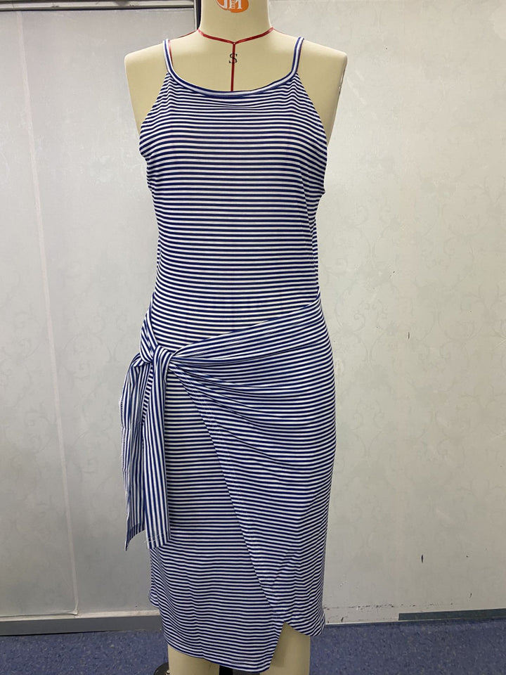 Damen Wickelkleid mit auffälligem Streifenmuster und taillierter Silhouette Drune