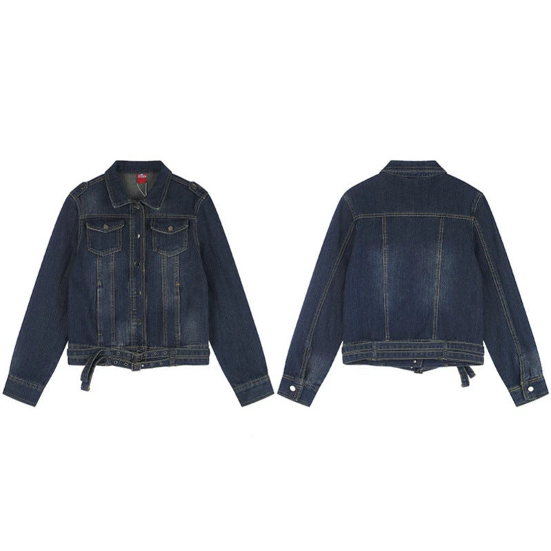 Damen kurze Denimjacke mit Taillengürtel, Druckknopf‑Front und aufgesetzten Brusttaschen Drune