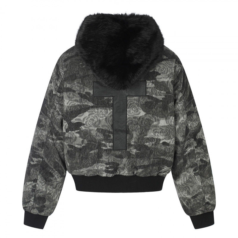 Damen Boxy-Bomberjacke mit weichem Kunstpelzkragen und floraler Camouflage-Struktur Drune