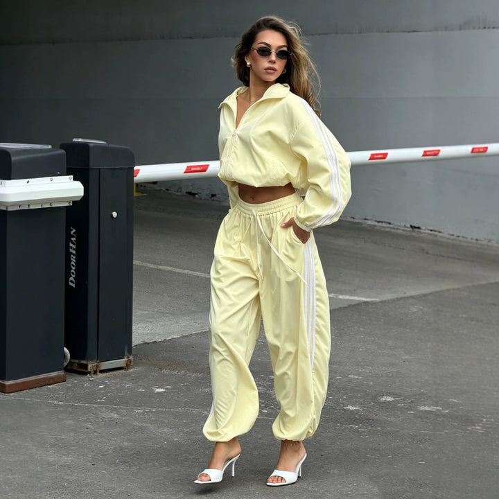 Damen Oversized kurz geschnittene Trainingsjacke und taillenhohe Jogginghose Set mit Seitenstreifen Drune