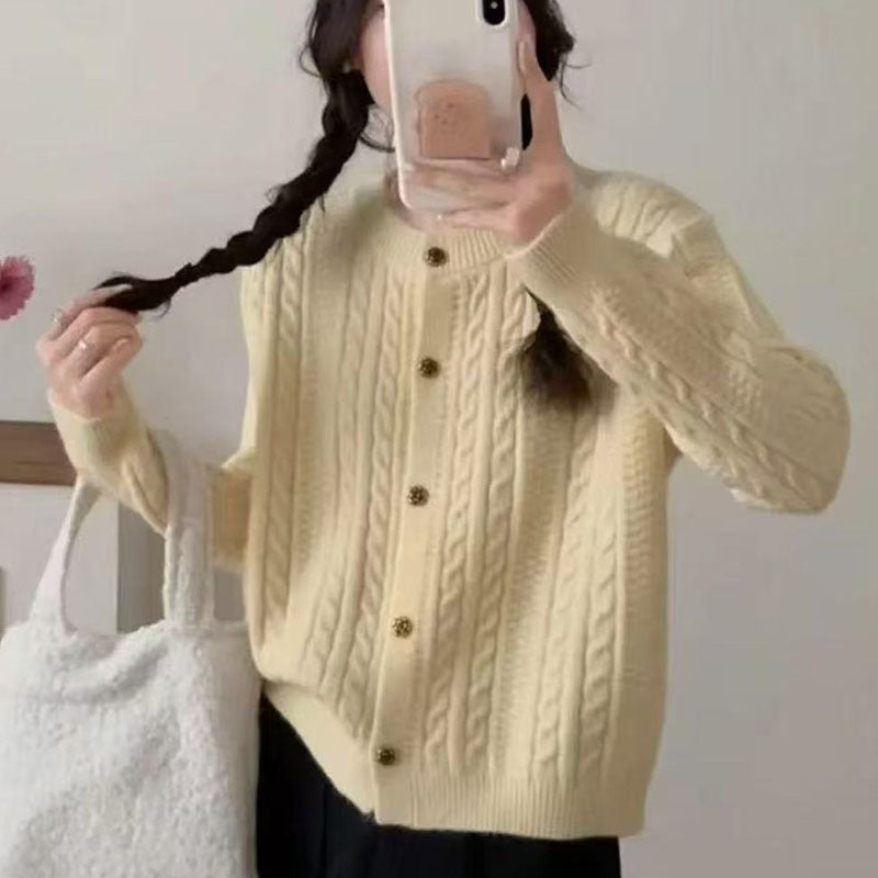 Damen elegante Strickjacke mit Zopfmuster und dekorativen Knöpfen Drune