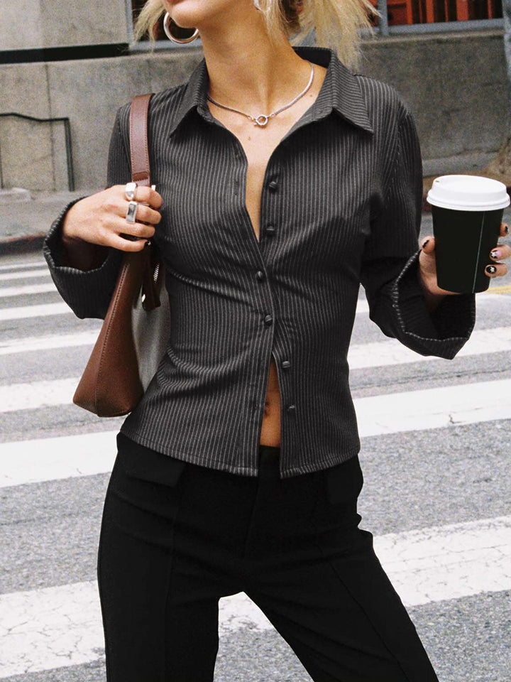 Damen taillierte Hemdbluse mit Klappkragen und feinen Streifen Drune