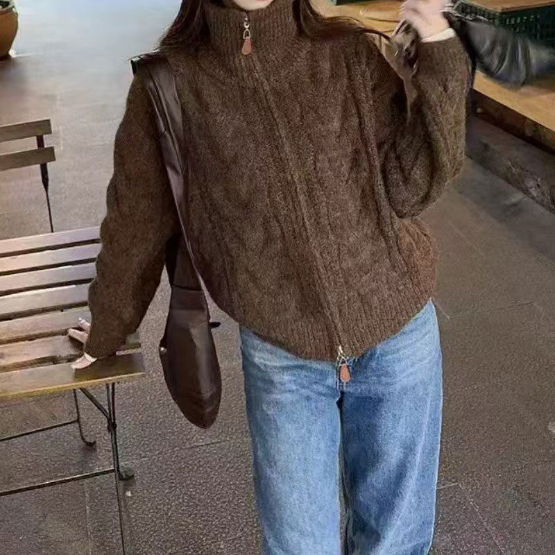 Damen Grobstrickpullover mit hohem Kragen und dekorativem Reißverschluss Drune