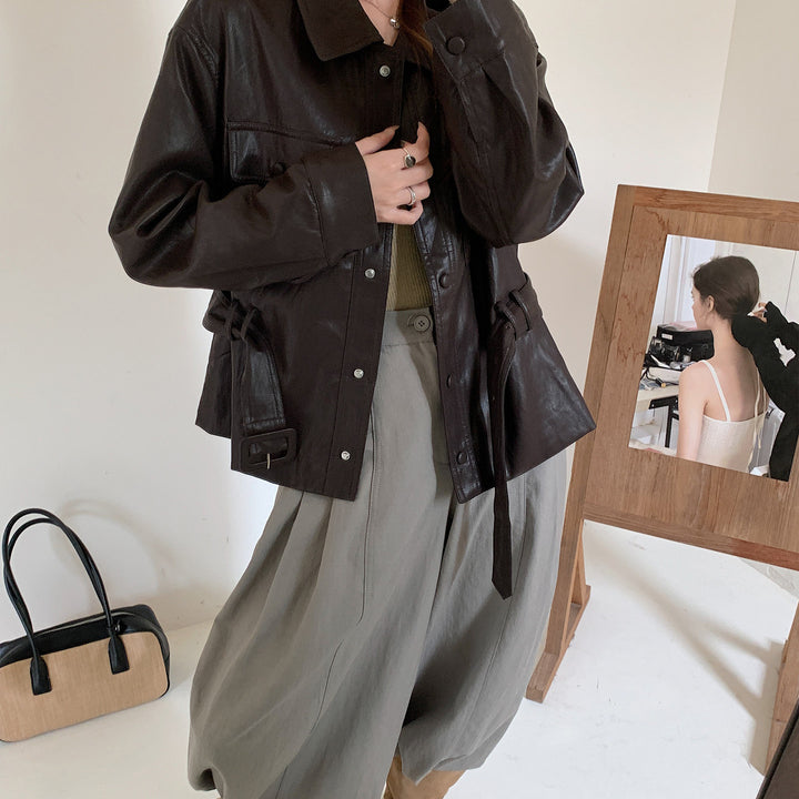 Damen Kurze Oversize-Lederjacke mit Taillenzug und Druckknopfleiste Drune
