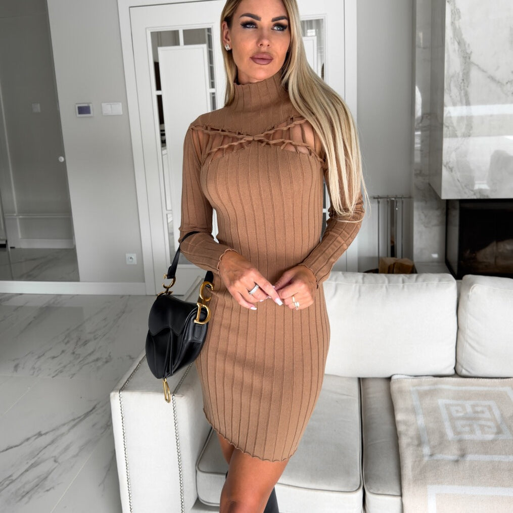 Damen figurbetontes Strickkleid mit markantem Ausschnitt Drune
