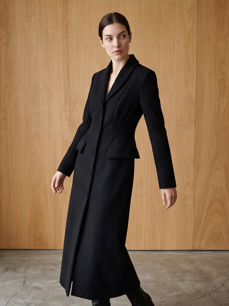 Damen Taillierter Longcoat mit Schalkragen und figurformenden Abnähern Drune