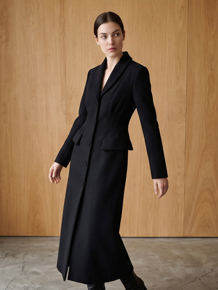 Damen Taillierter Longcoat mit Schalkragen und figurformenden Abnähern Drune