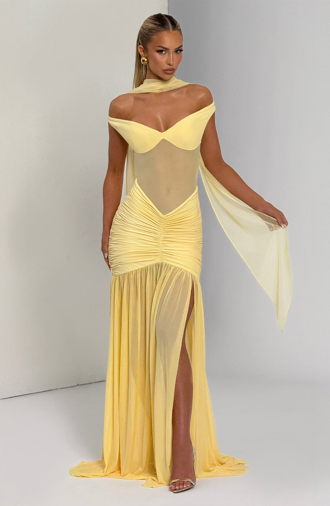 Damen Elegantes Maxikleid mit schulterfreiem Design und raffinierten Faltenwurf Drune
