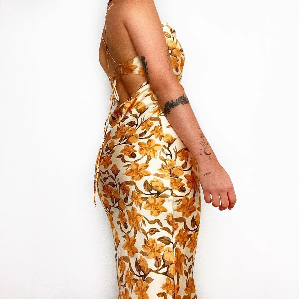Damen Satin Maxikleid mit floraler Drapierung und Spaghettiträgern Drune