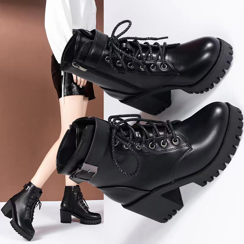 Damen nan Plateau-Schnürstiefelette aus Kunstleder mit profilierter Gummisohle und verstellbarem Schnallenriemen Drune