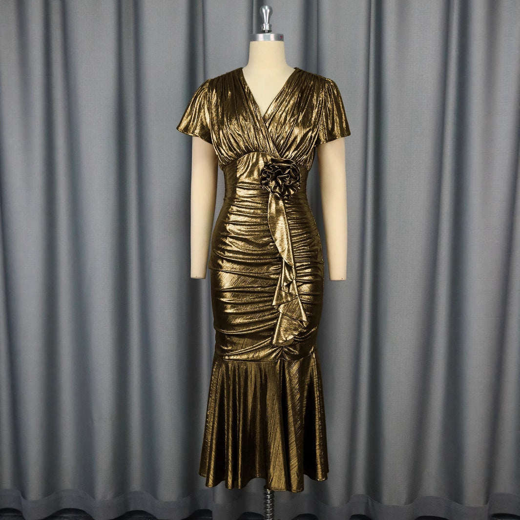 Damen figurbetontes Abendkleid mit schimmerndem Material und Rüschendetails Drune