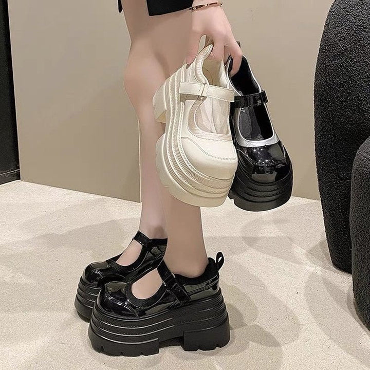 Damen Plateau-Mary-Jane Schuhe mit glänzender Oberfläche und verstellbarem Riemen Drune