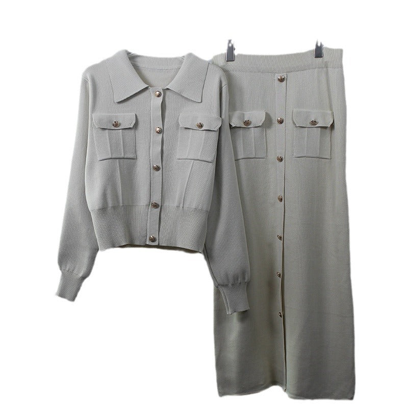 Damen strukturiertes Strickensemble mit dekorativen Taschen und Knopfleiste Drune
