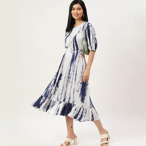 Damen Midikleid mit Batikprint, tailliertem Schnitt, seitlichem Cut-Out und Volant-Saum Drune